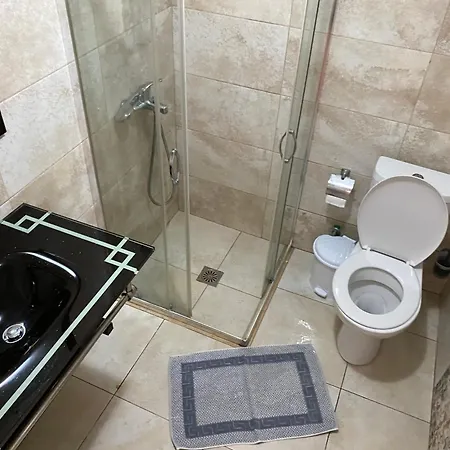 Hibiscus And Breakfast , Апарт-отель Химара