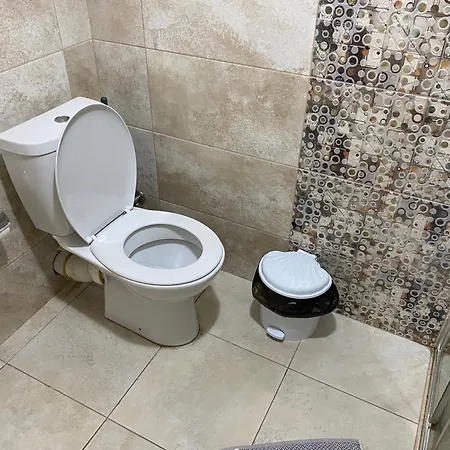 Hibiscus And Breakfast , Апарт-отель Химара