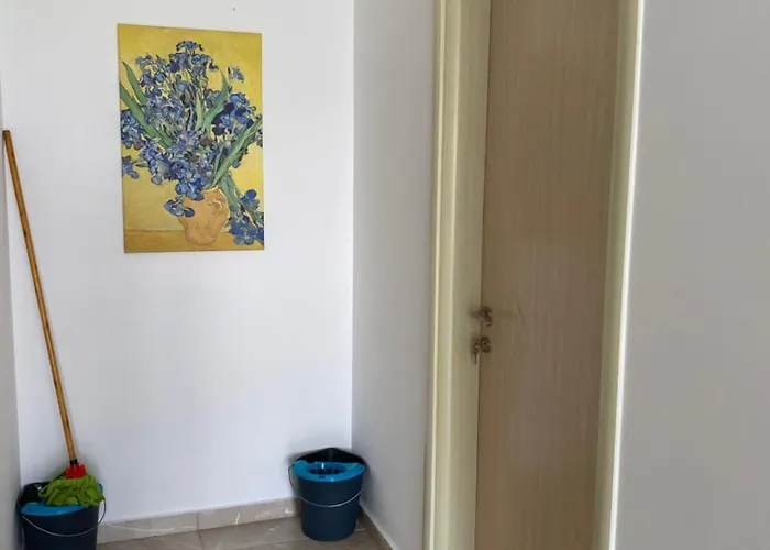 Hibiscus And Breakfast , Aparthotel