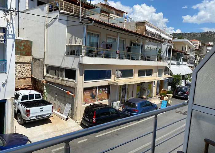 Hibiscus And Breakfast , 3* Himare