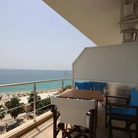 Lägenhetshotell Hibiscus Accommodations , Himare