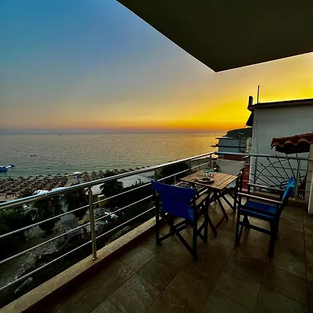 Lägenhetshotell Hibiscus Accommodations , Himare 3*