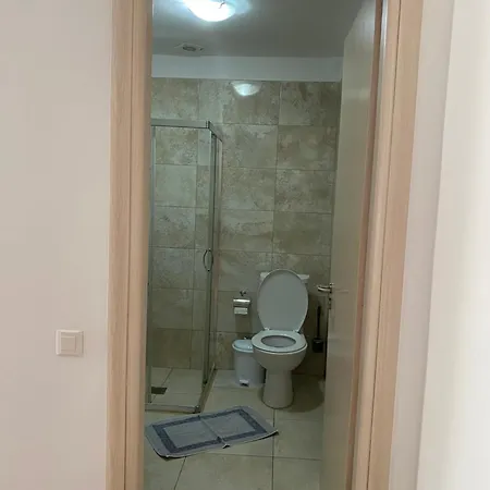 Hibiscus Accommodations , Himare 3*