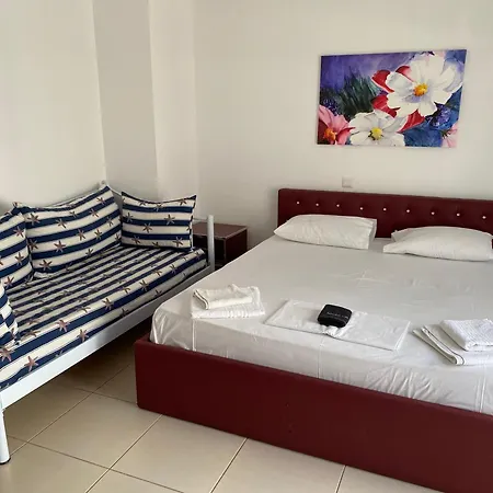 Hibiscus Accommodations , Himare 3* Himare