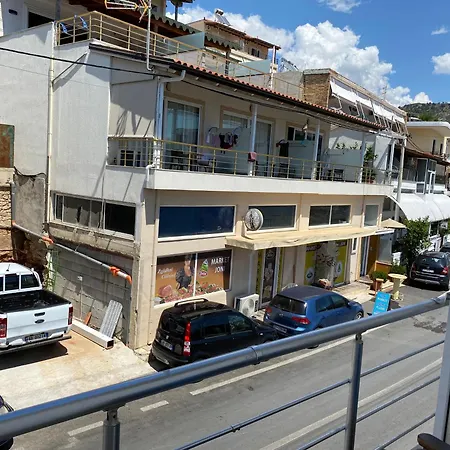 Hibiscus Accommodations , Himare 3* Himare