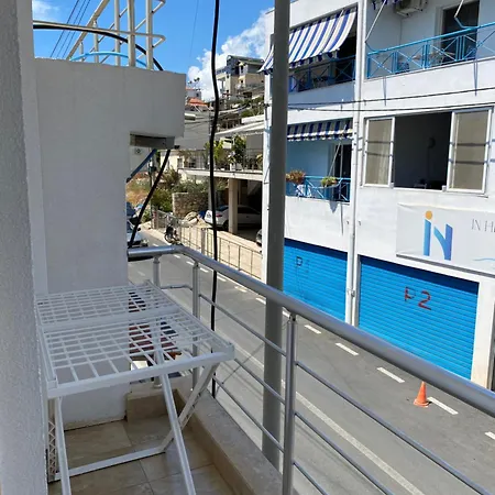 Hibiscus Accommodations , Himare